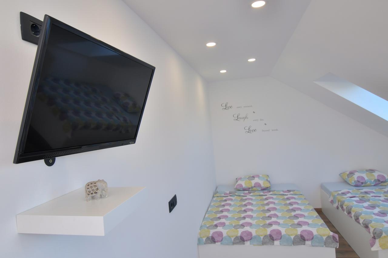Apartment Harmony Ljubljana Exteriör bild